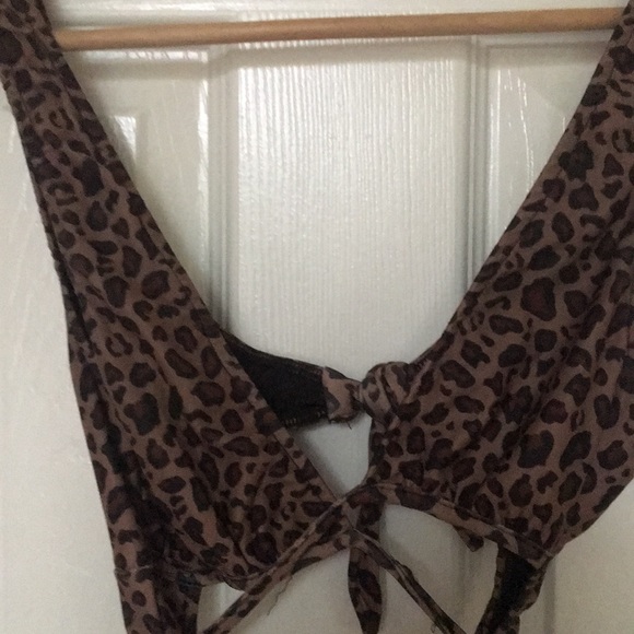 Leopard Print one piece swimsuit - Picture 3 of 4